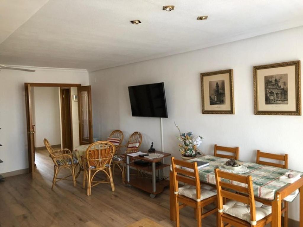 Valencia, Ideally Located 3Bed-2Bath Apart.Few Mints Walk From Beach,Pool,Shop. Port Saplaya Eksteriør billede